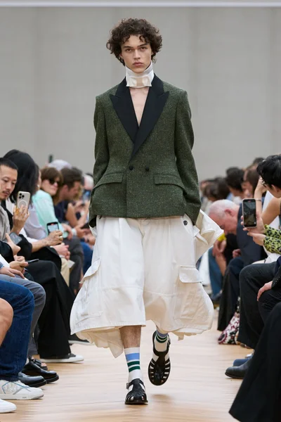 Look 1
